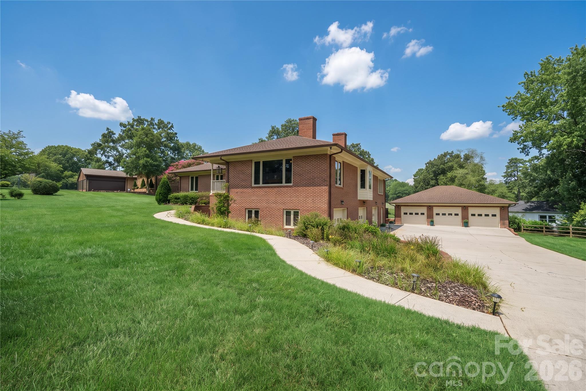 1419 Stoneyridge Drive — Charlotte
