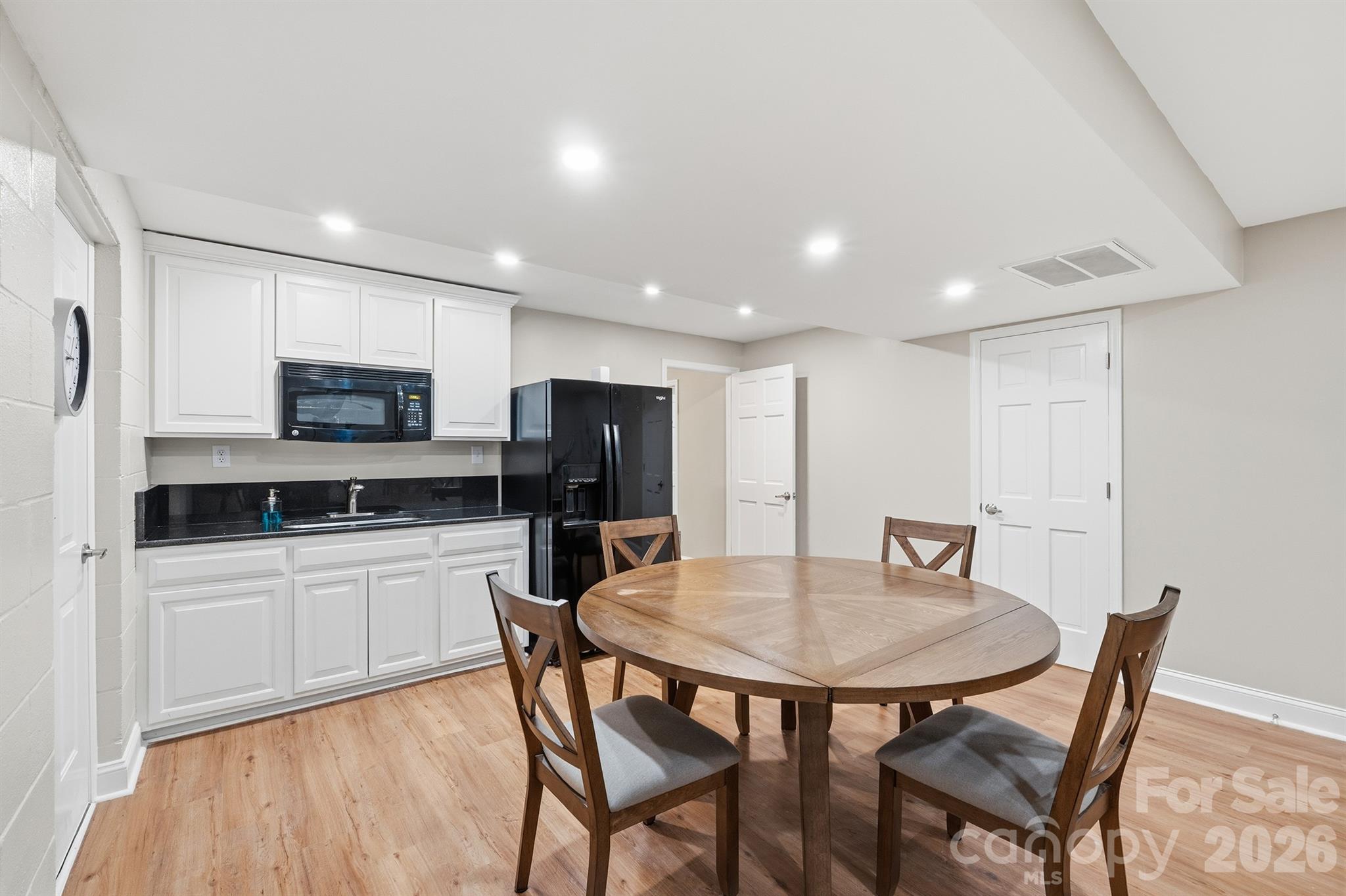1419 Stoneyridge Drive — Charlotte