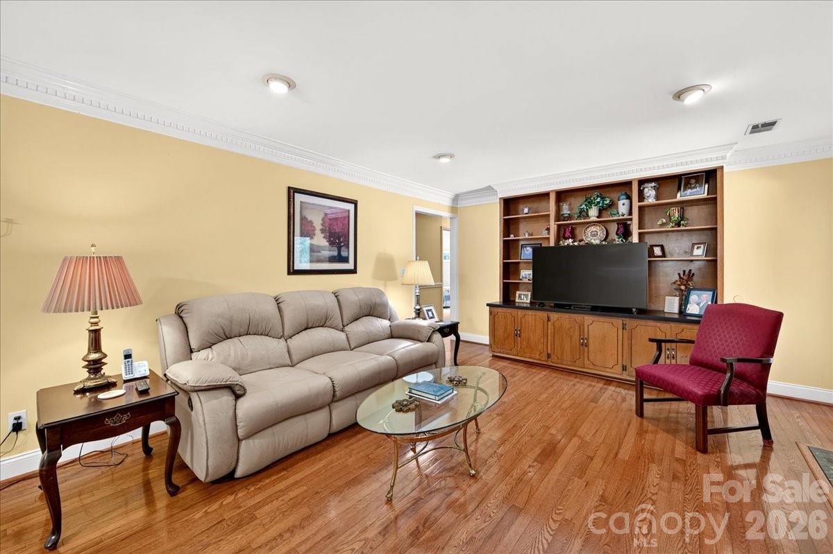 3825 Hoodridge Lane — Charlotte