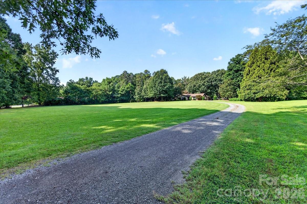 3825 Hoodridge Lane — Charlotte