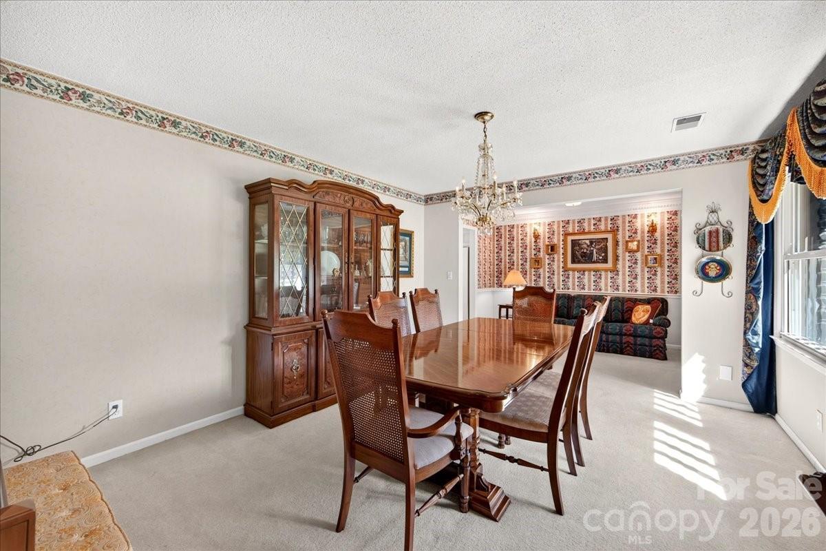 3825 Hoodridge Lane — Charlotte