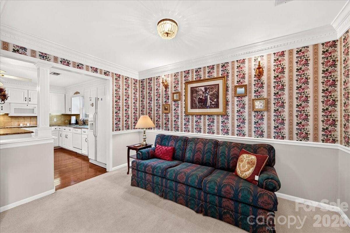 3825 Hoodridge Lane — Charlotte
