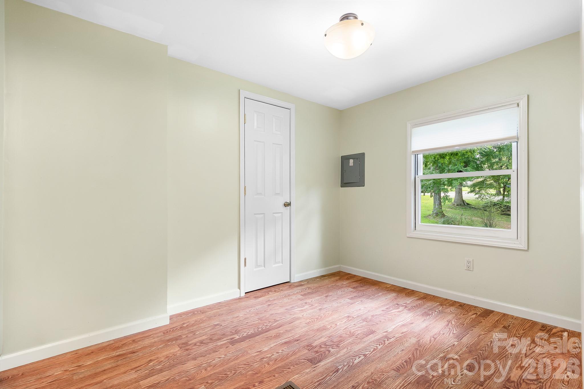 7224 Right Angle Street — Sherrills Ford