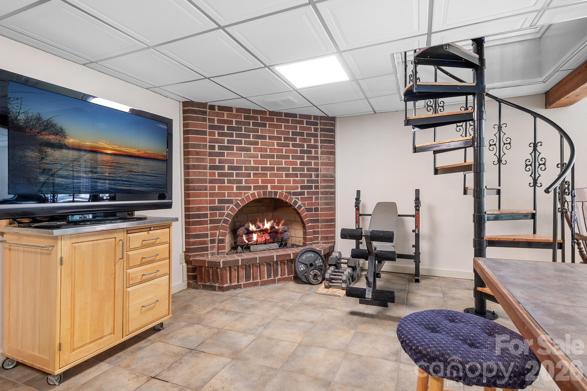 7224 Right Angle Street — Sherrills Ford