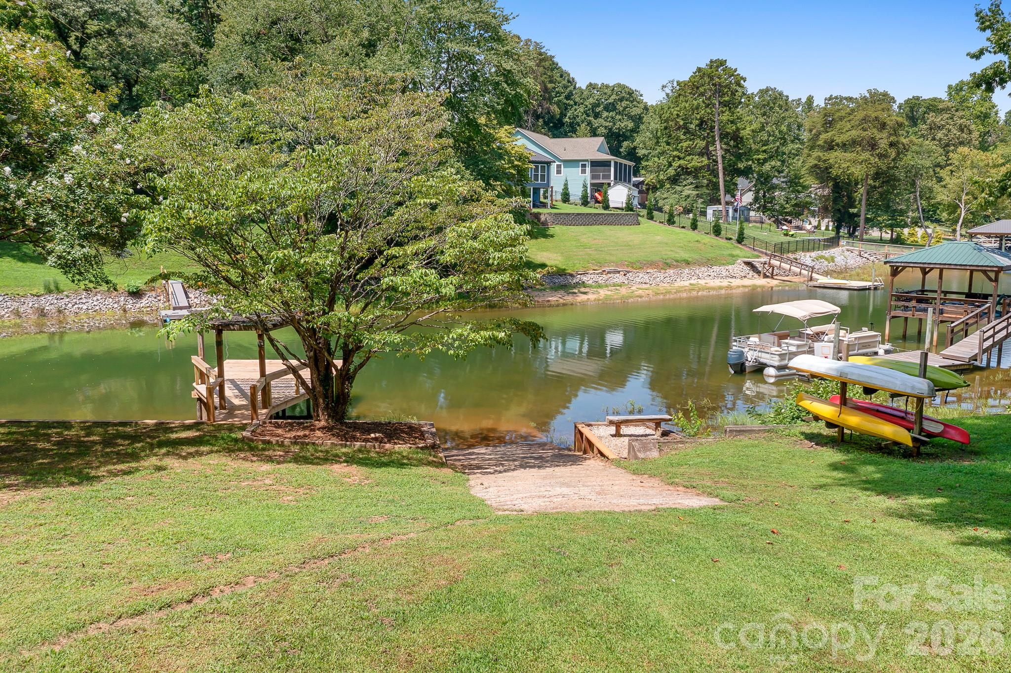 7224 Right Angle Street — Sherrills Ford