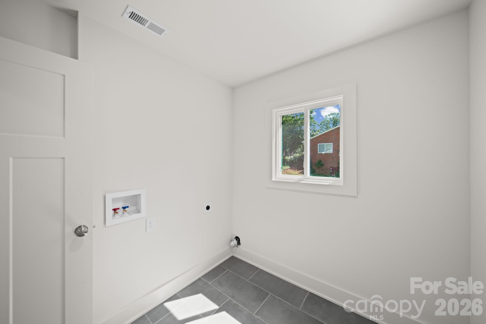 1041 Watts Drive — Charlotte