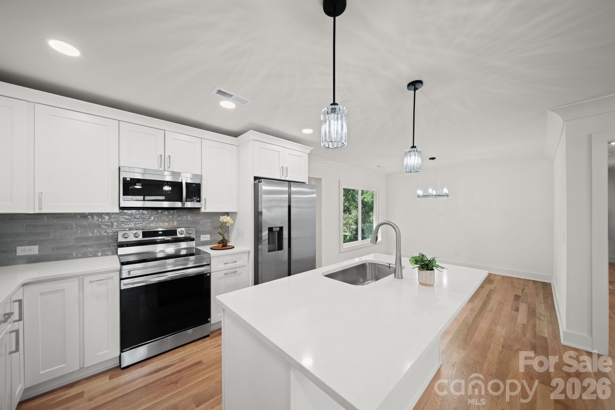 1041 Watts Drive — Charlotte