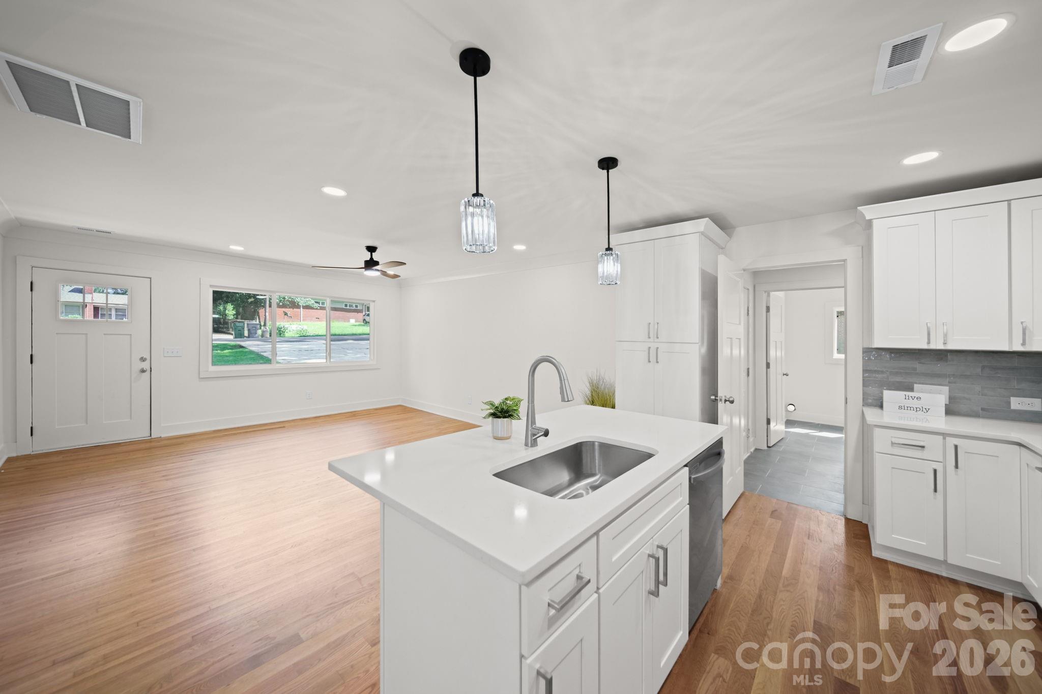 1041 Watts Drive — Charlotte