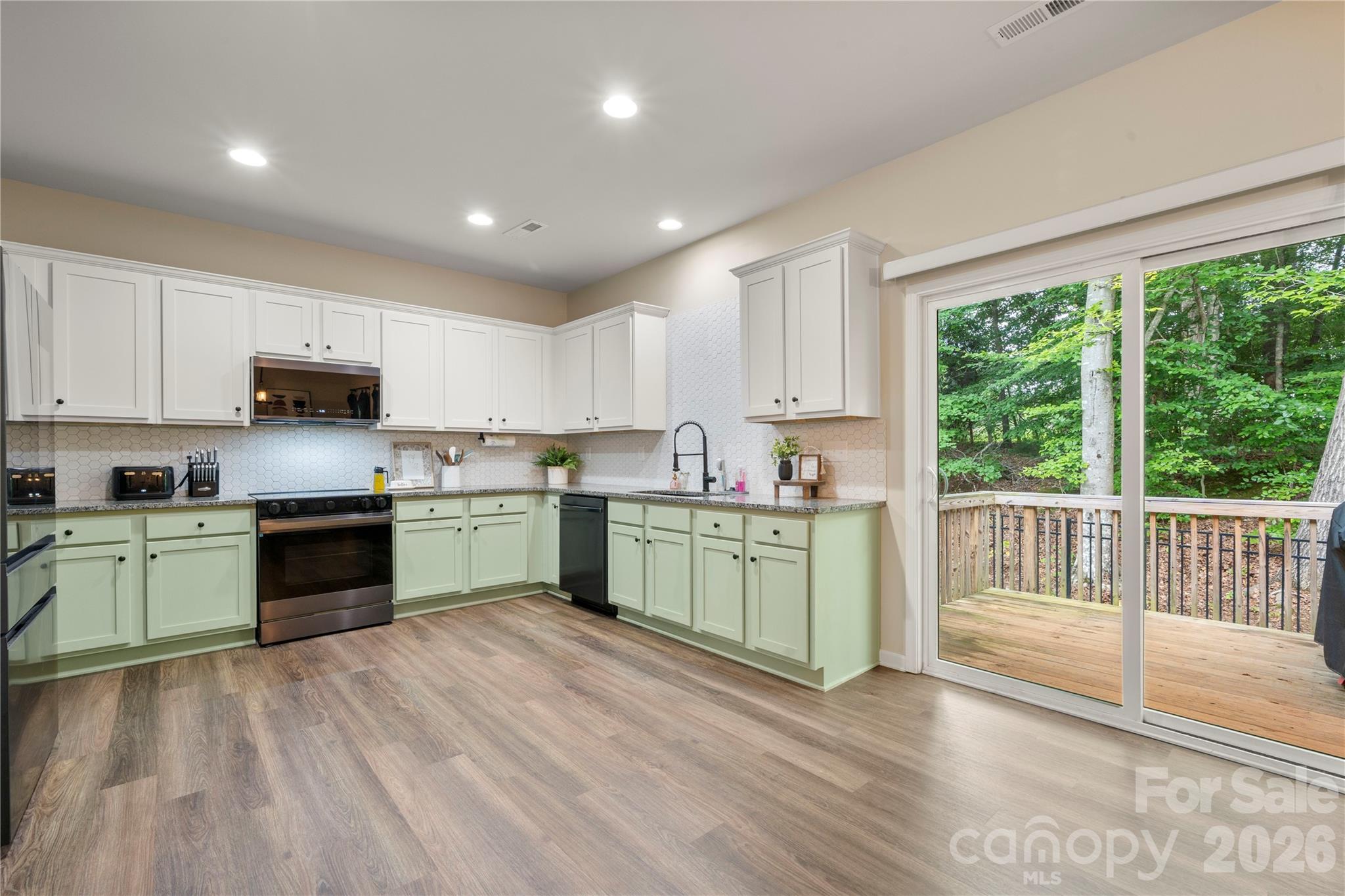 3229 Creek Bend Court — Sherrills Ford