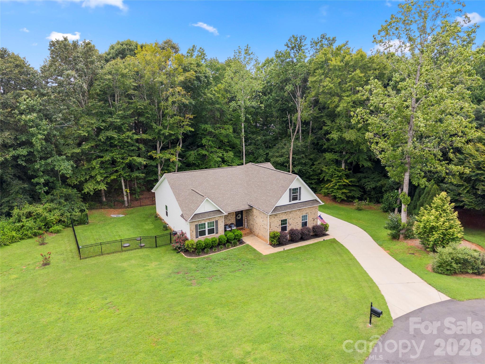 3229 Creek Bend Court — Sherrills Ford