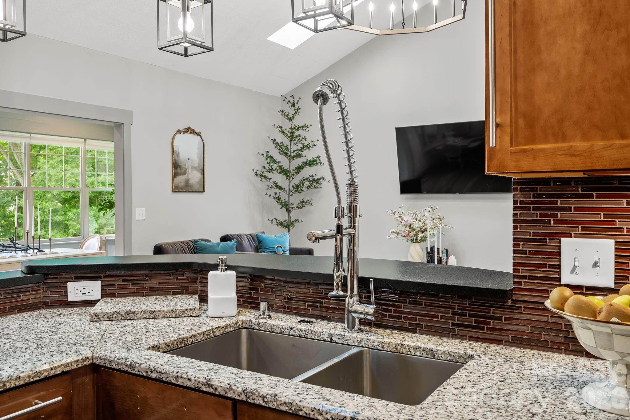38 Little Forest Drive — Asheville