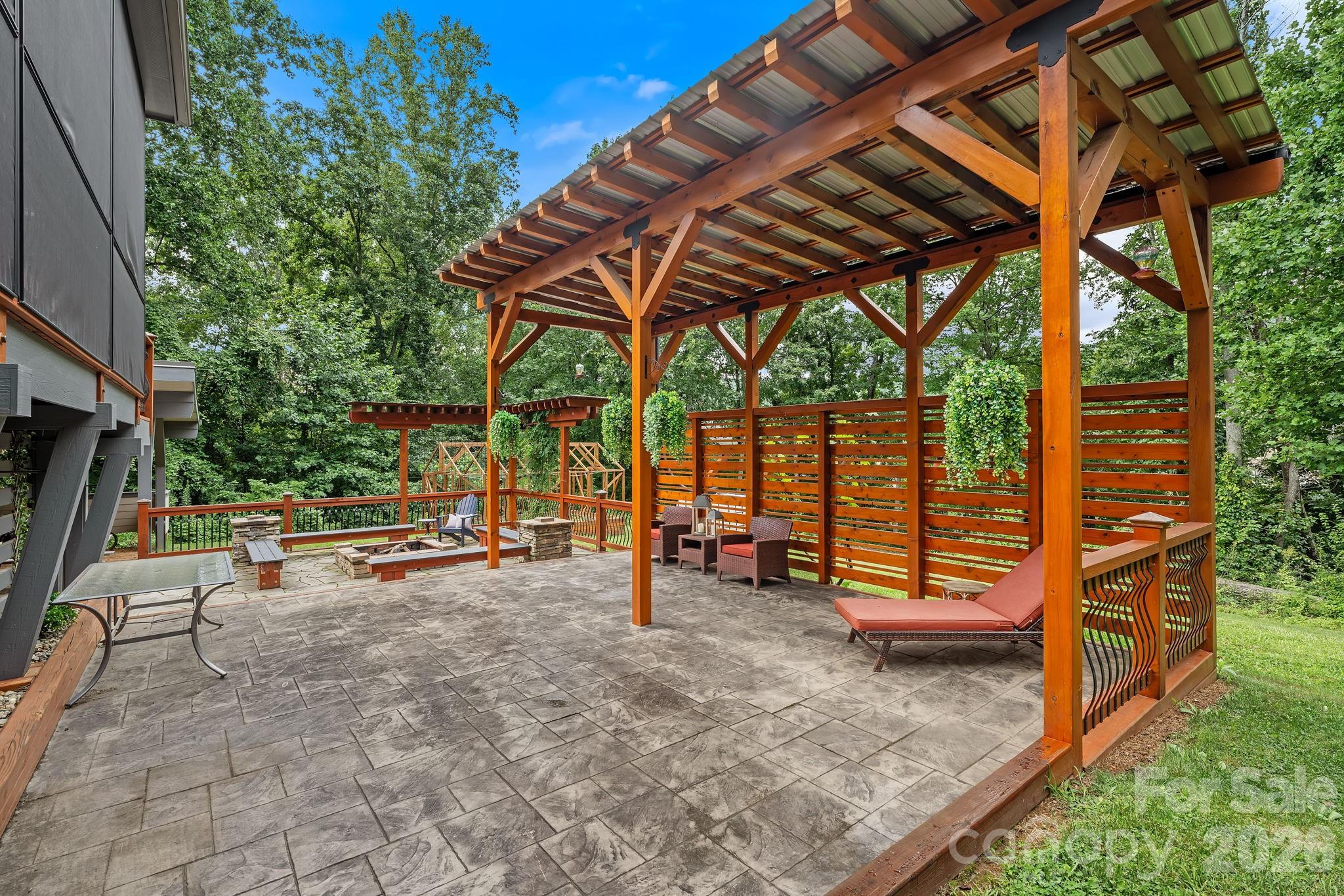 38 Little Forest Drive — Asheville
