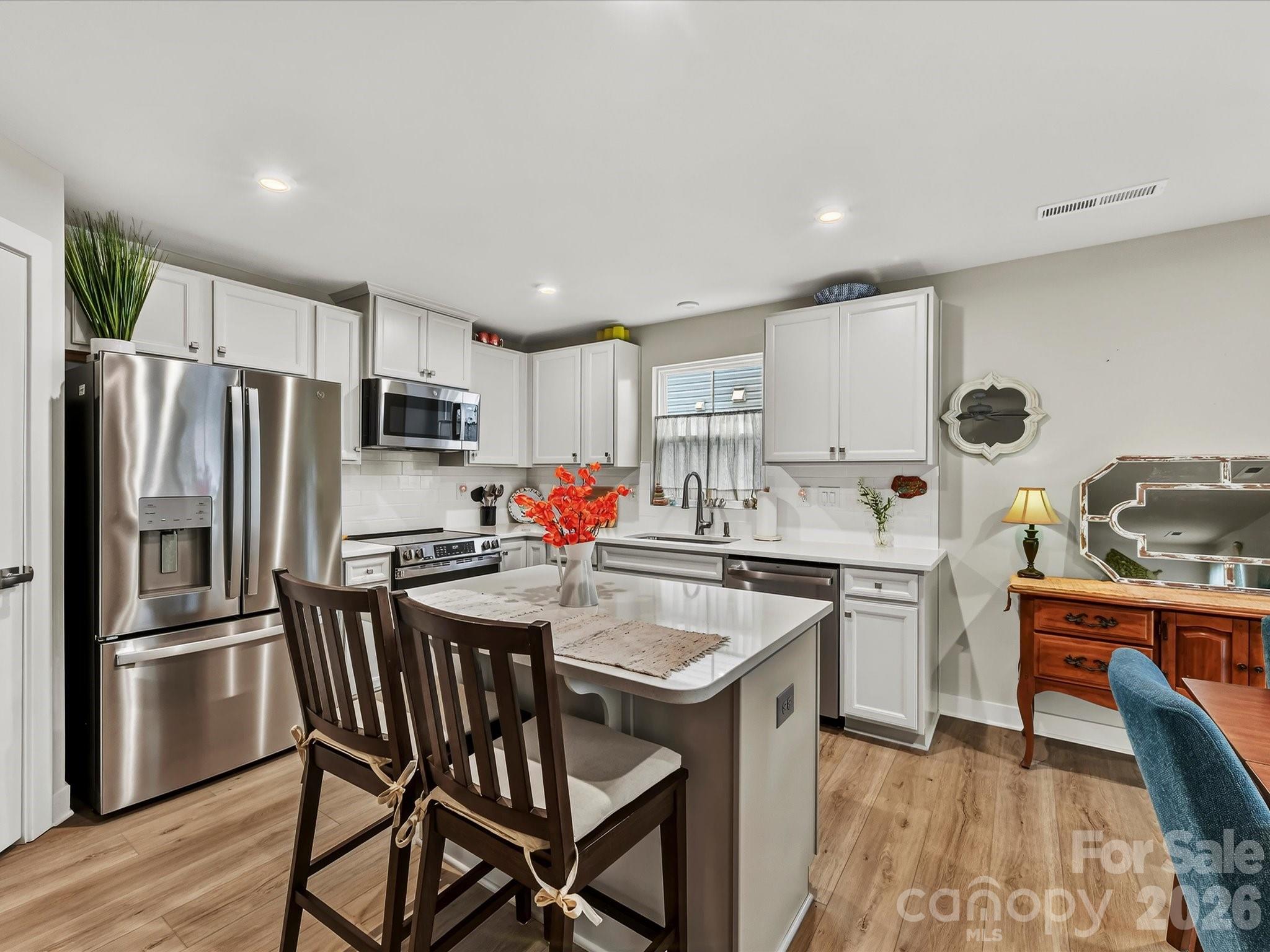 557 Nesbe Street — Lancaster