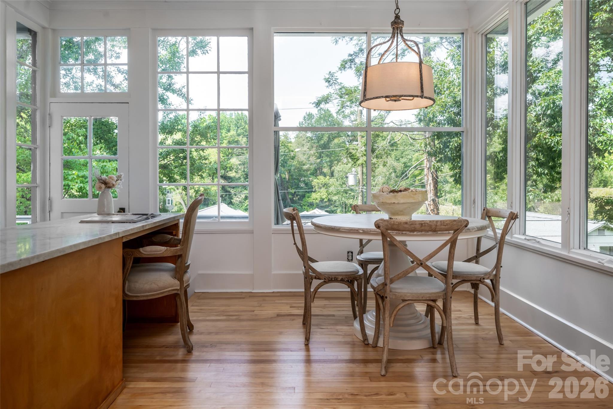 142 Edwin Place — Asheville
