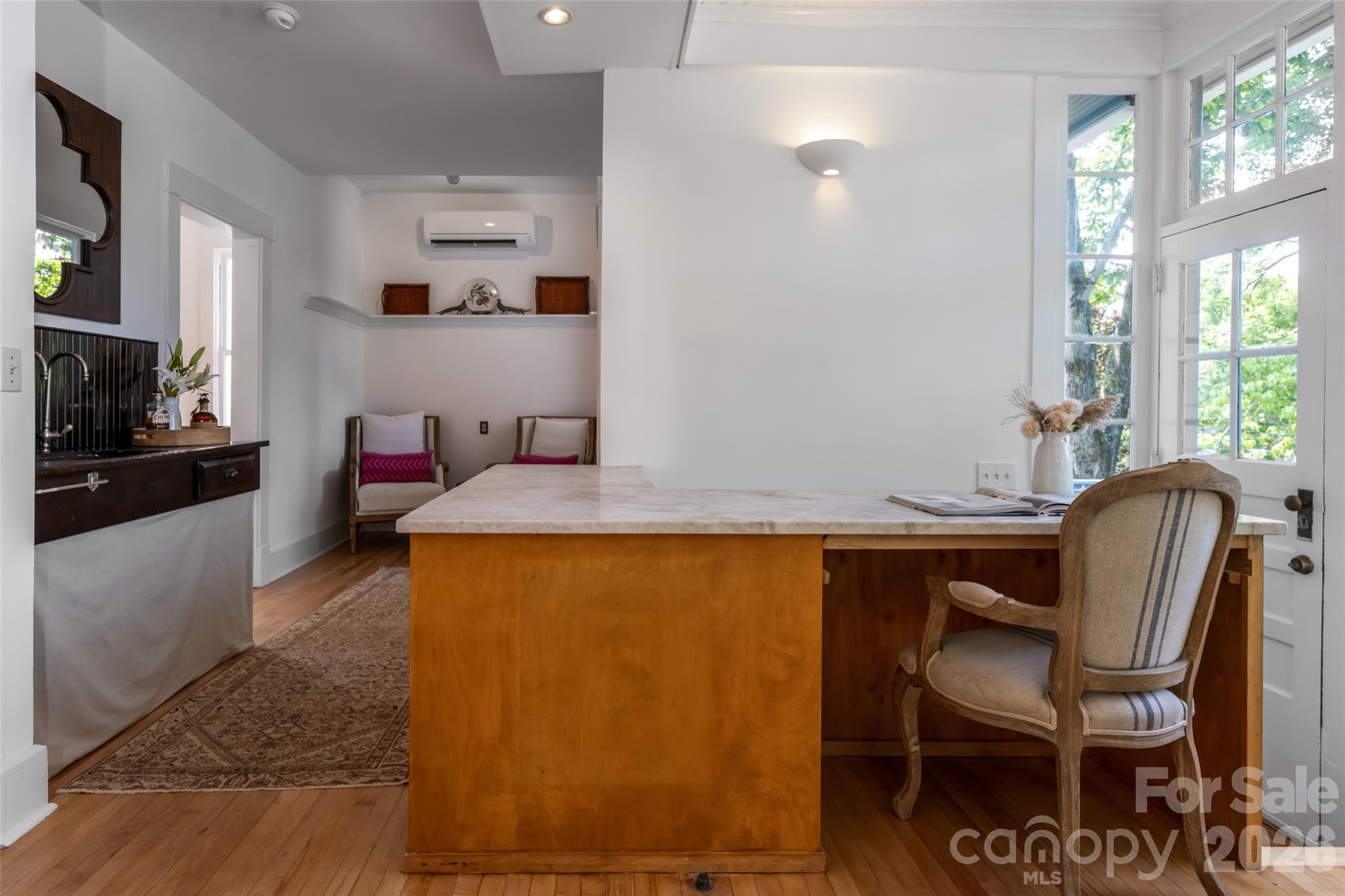 142 Edwin Place — Asheville