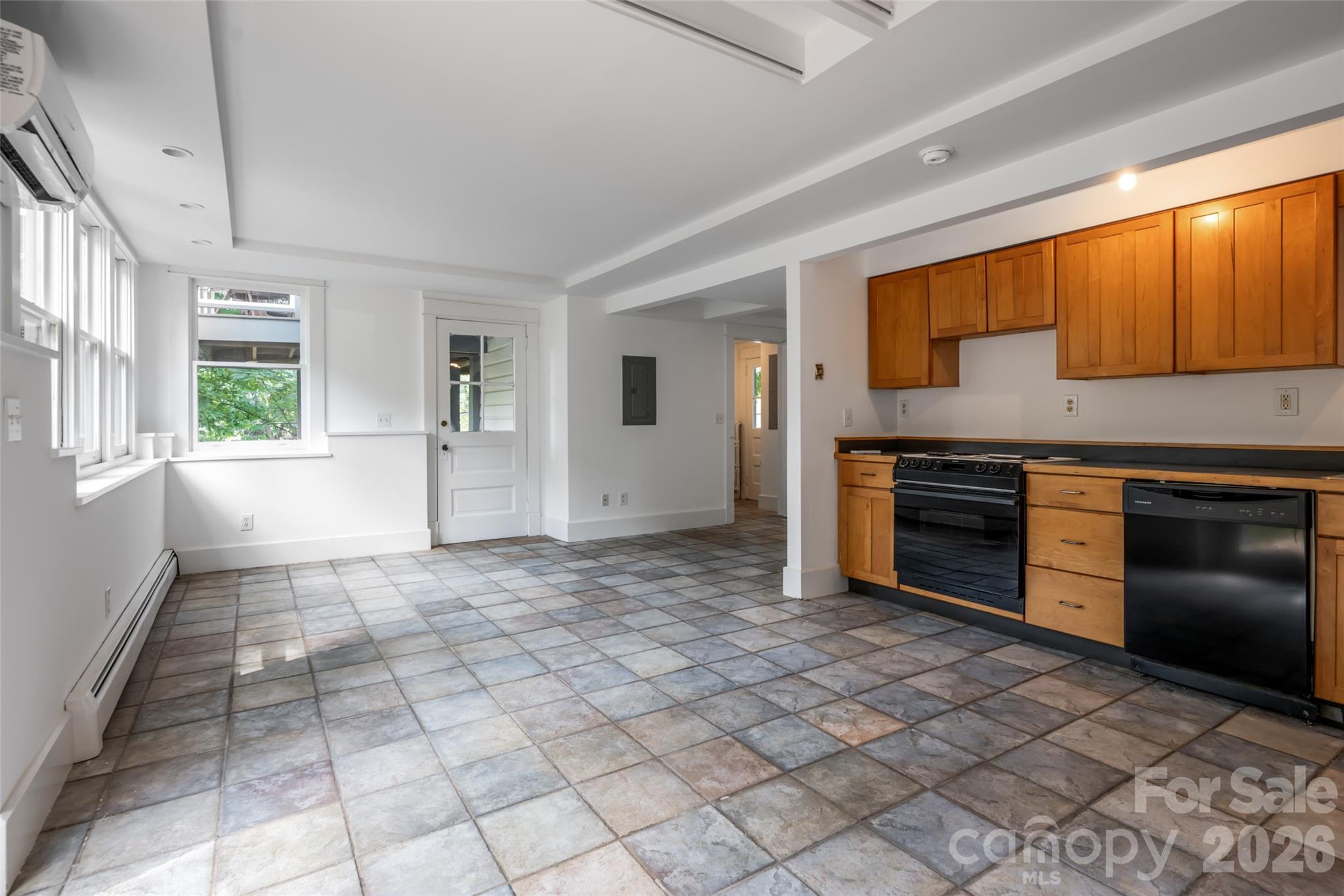 142 Edwin Place — Asheville