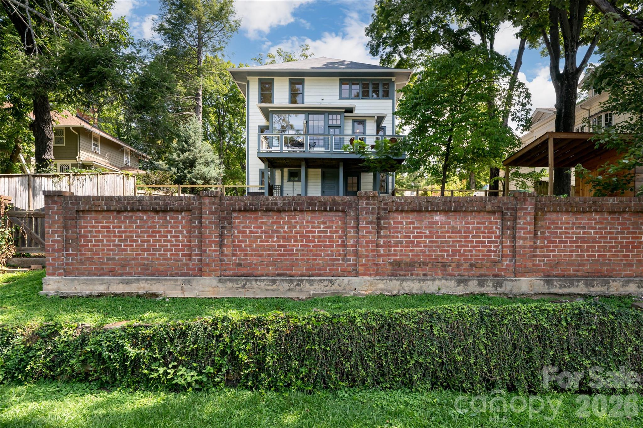 142 Edwin Place — Asheville