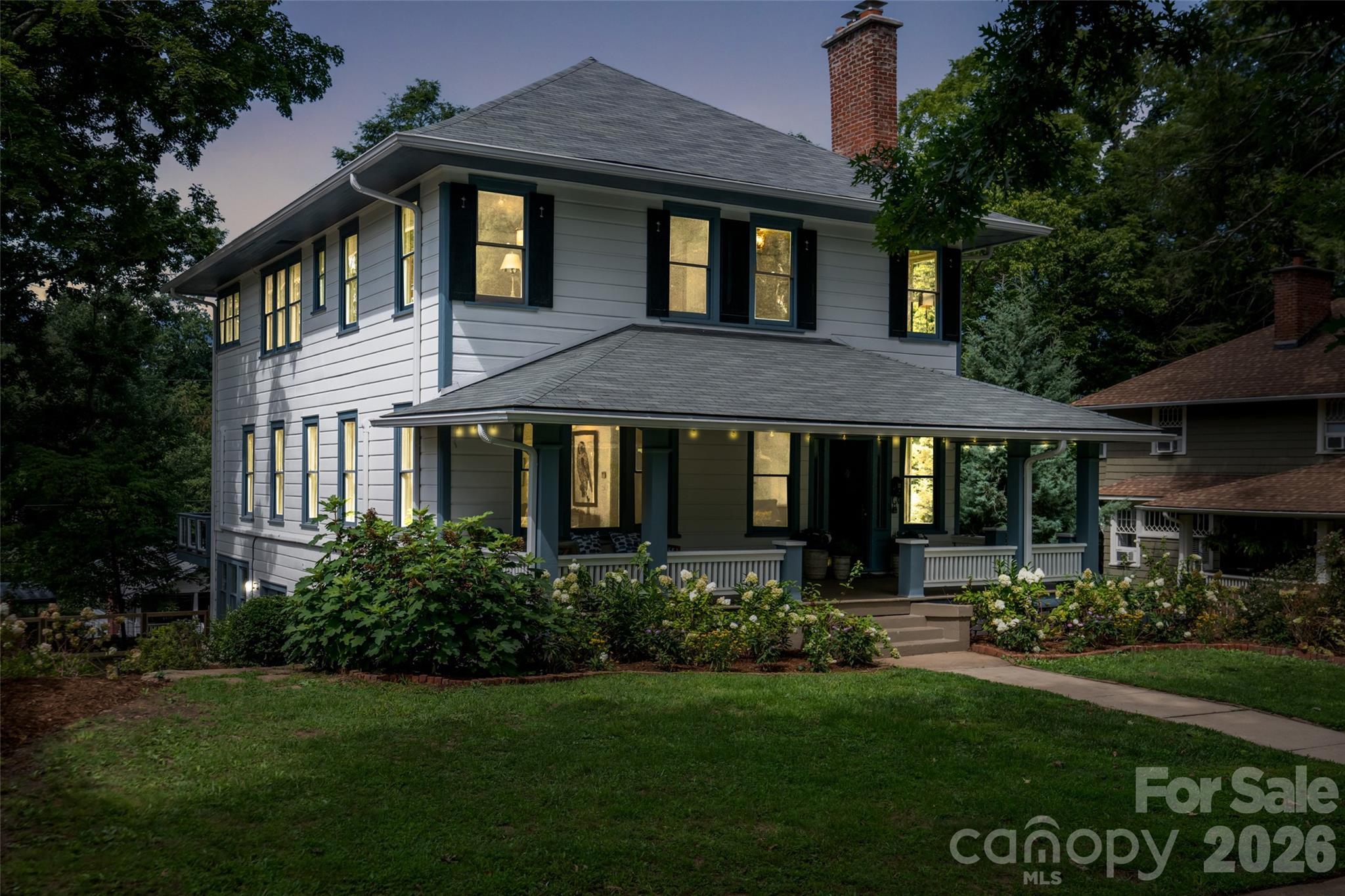 142 Edwin Place — Asheville