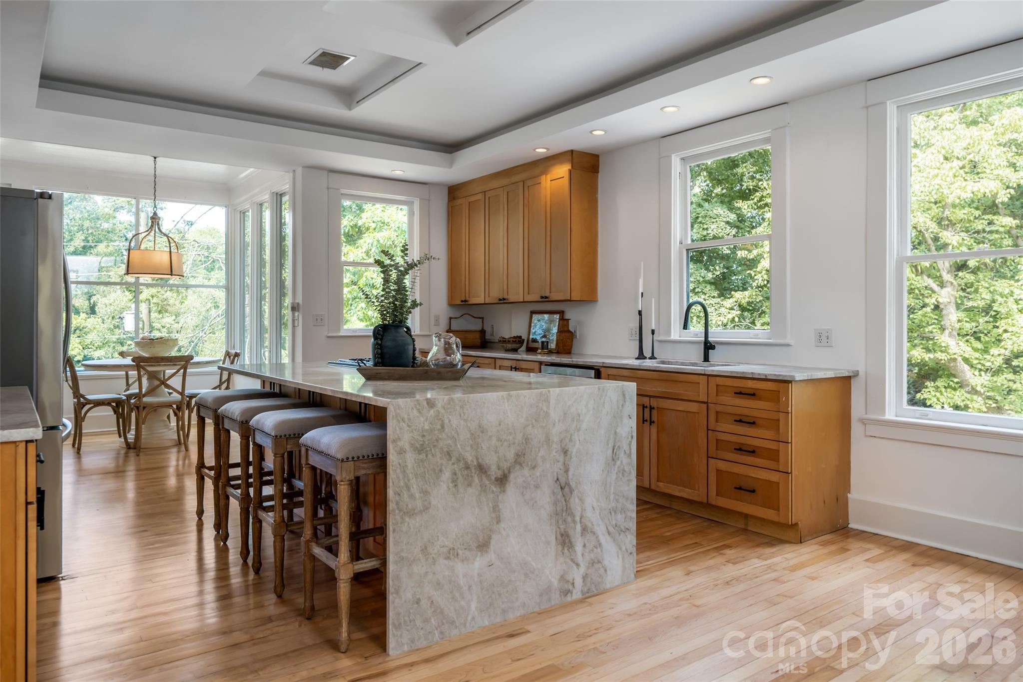 142 Edwin Place — Asheville