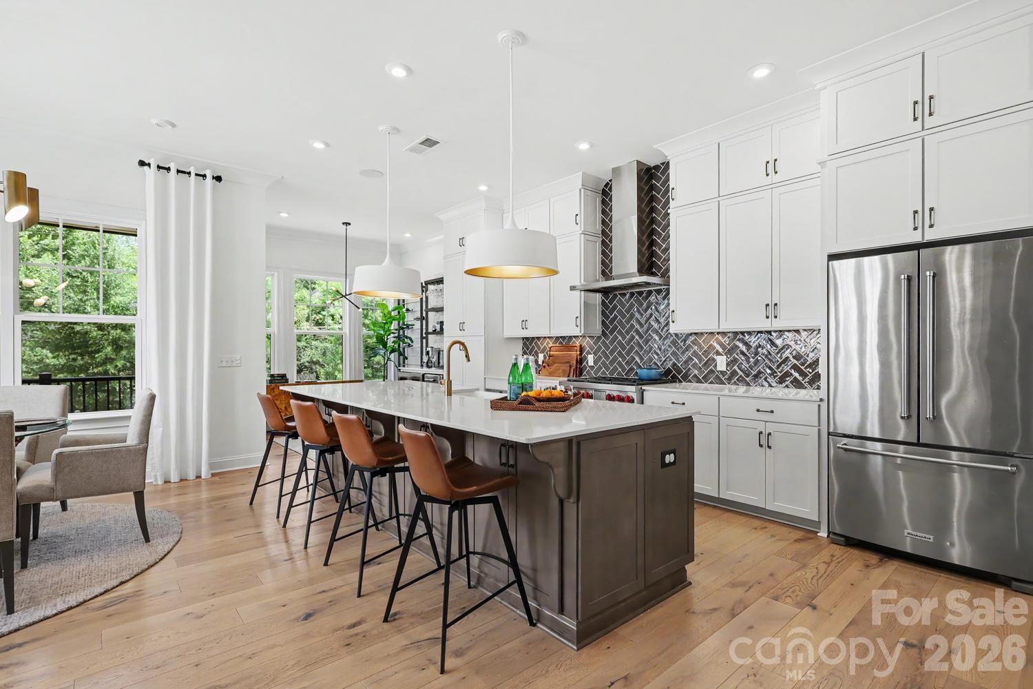 2505 Kenmore Avenue — Charlotte