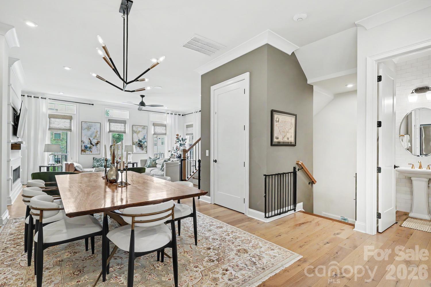 2505 Kenmore Avenue — Charlotte