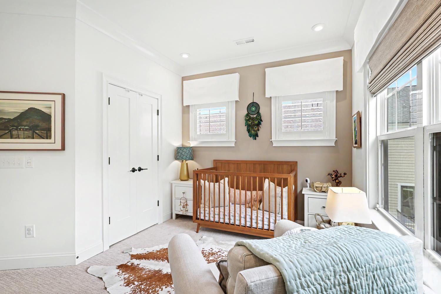 2505 Kenmore Avenue — Charlotte
