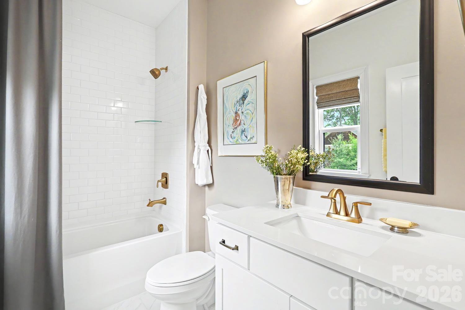 2505 Kenmore Avenue — Charlotte