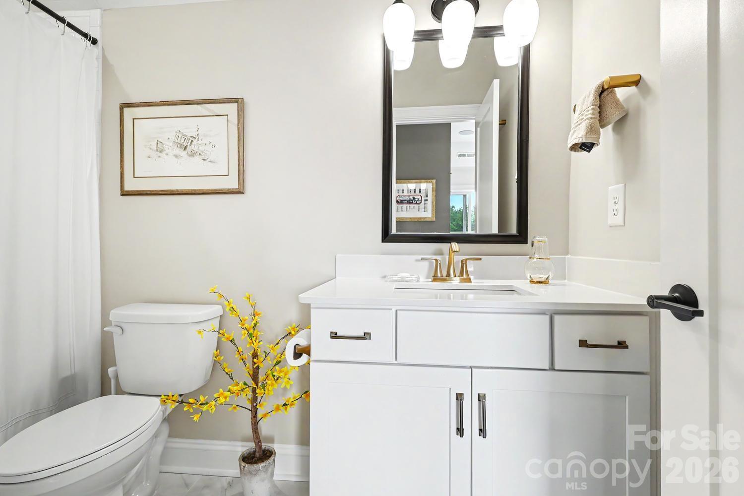 2505 Kenmore Avenue — Charlotte