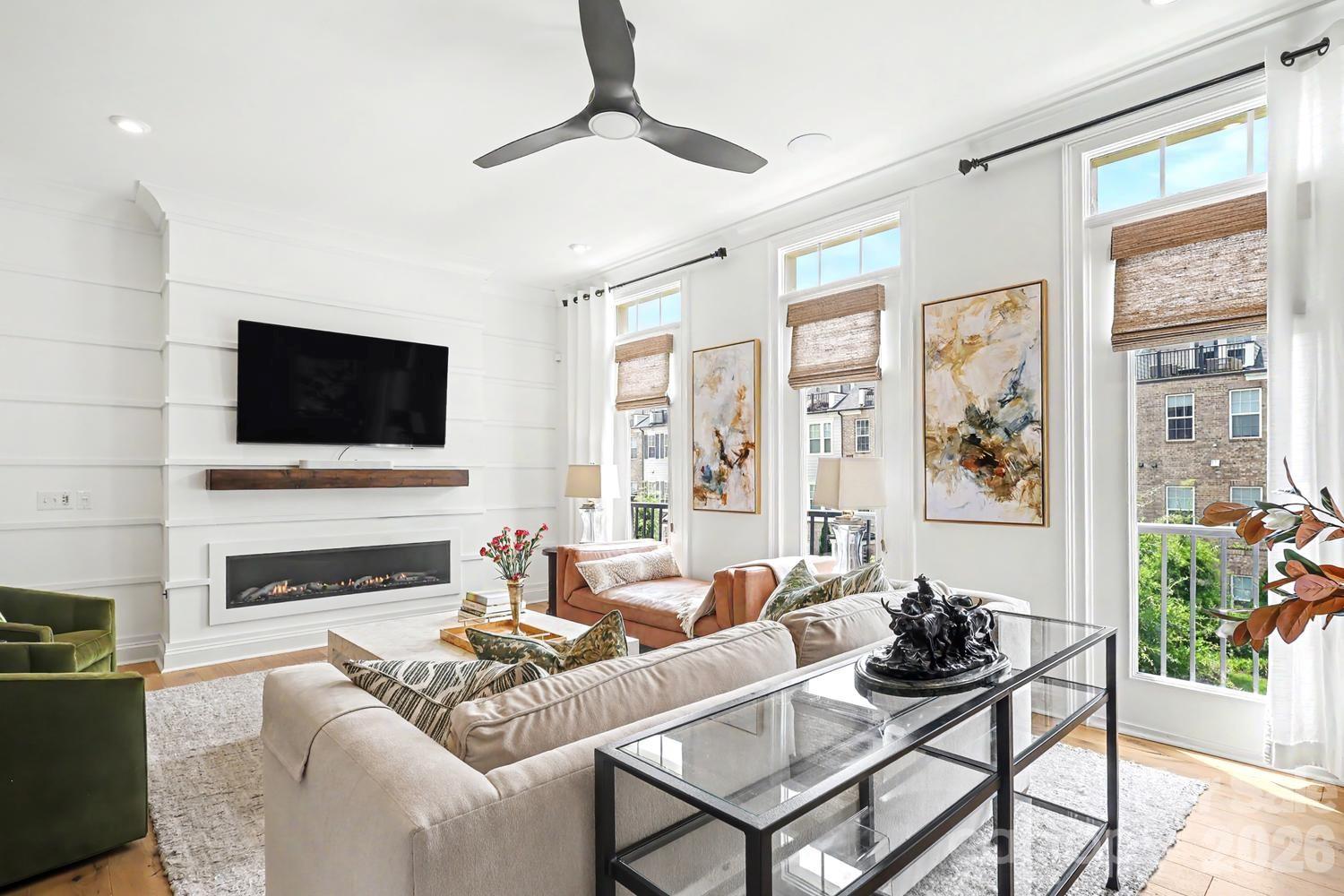 2505 Kenmore Avenue — Charlotte