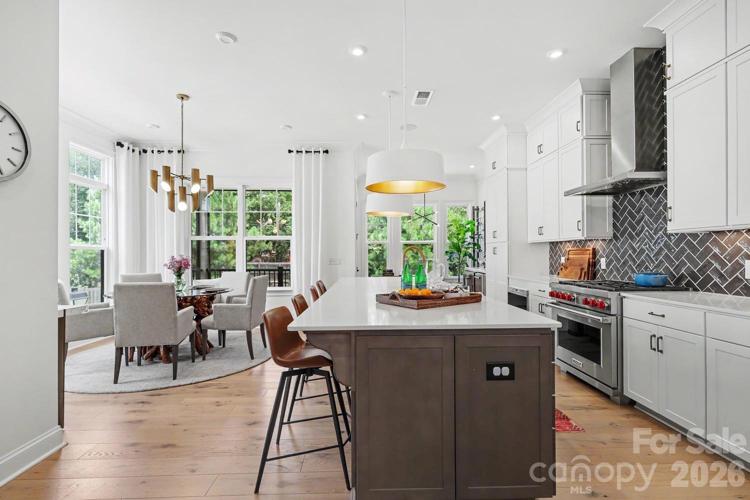 2505 Kenmore Avenue — Charlotte