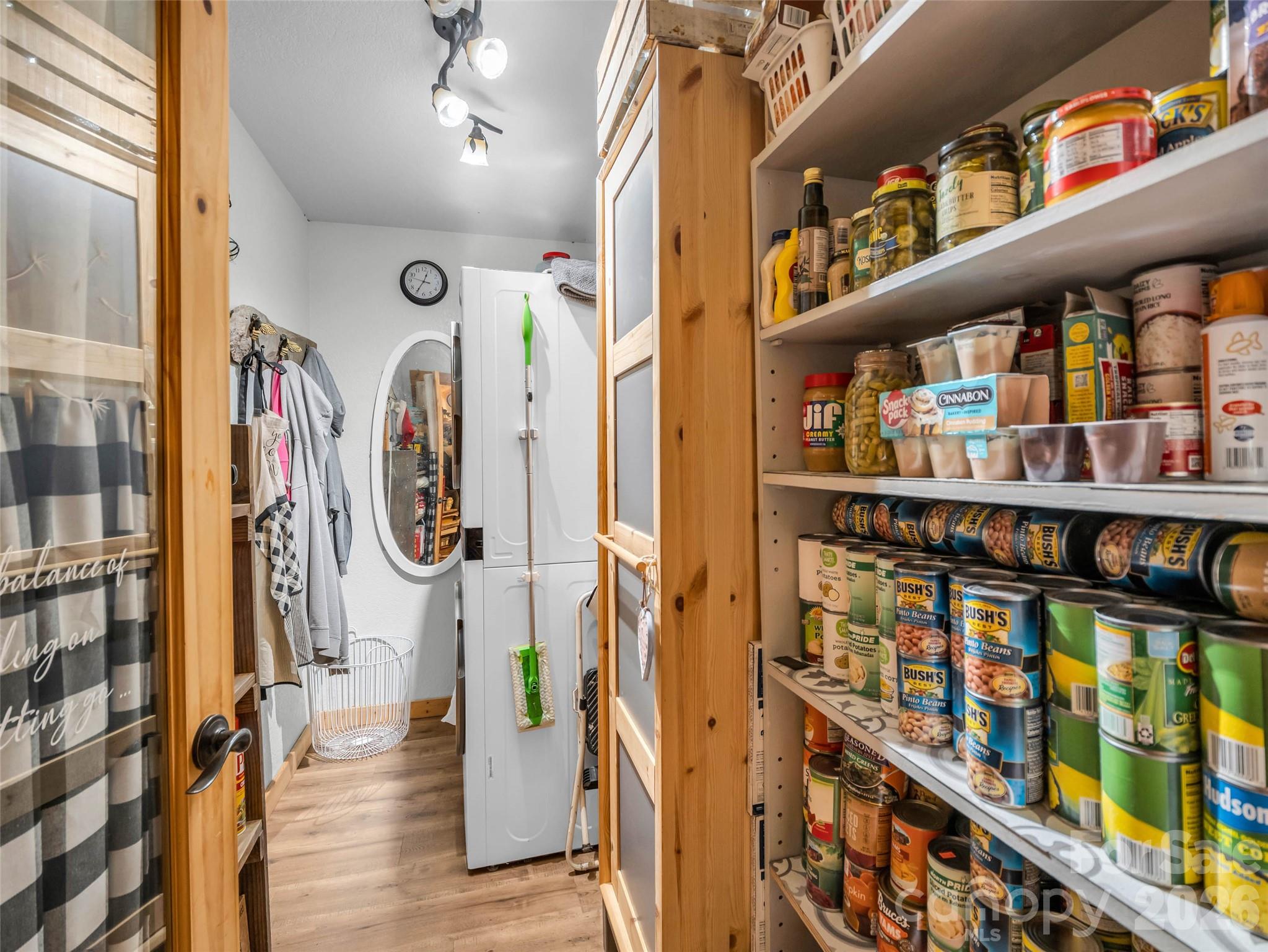 412 Whitestone Circle — Union Mills