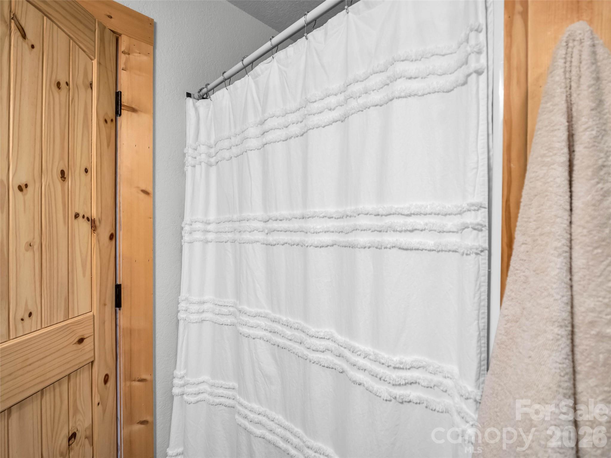 412 Whitestone Circle — Union Mills