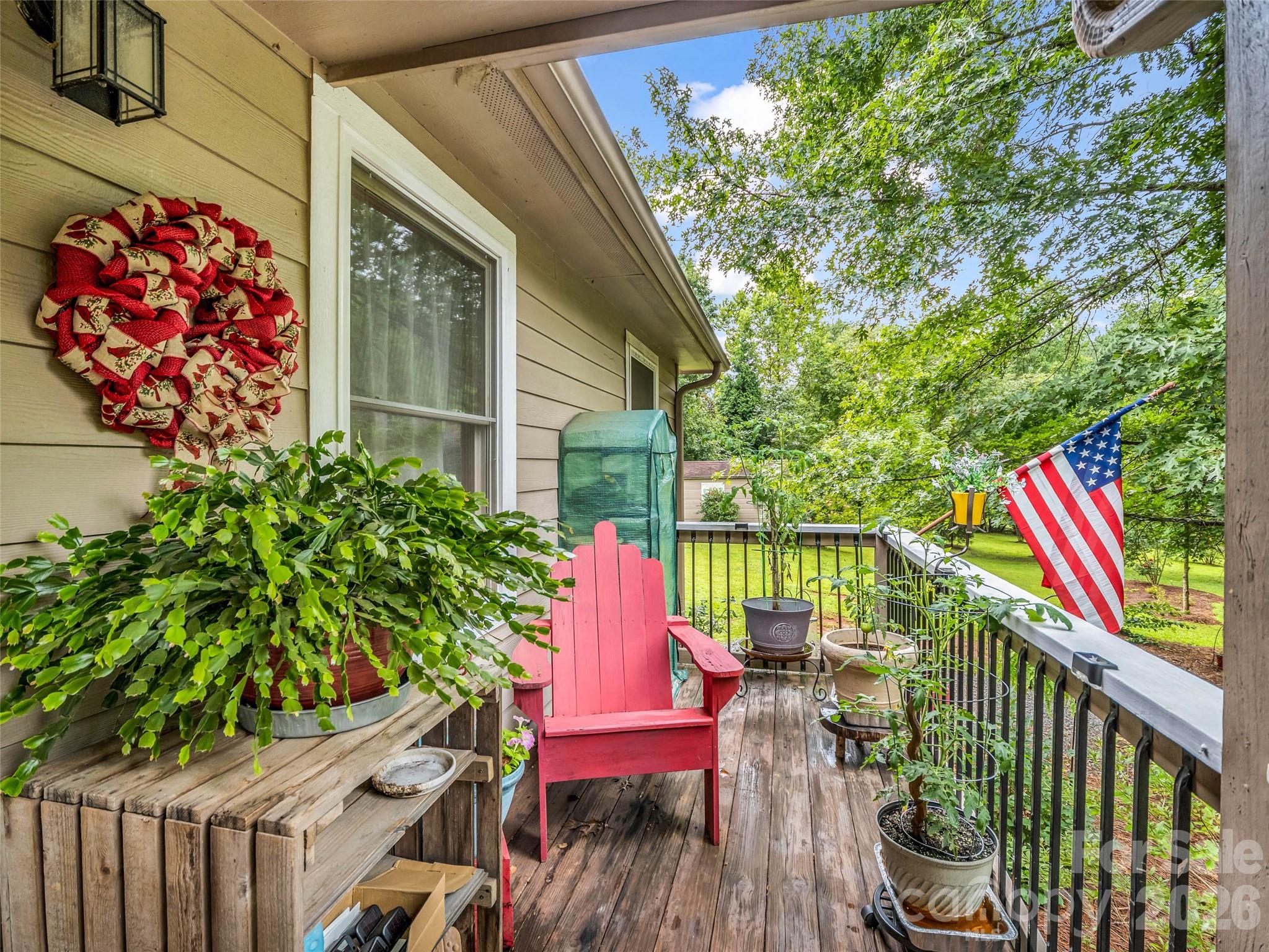 412 Whitestone Circle — Union Mills
