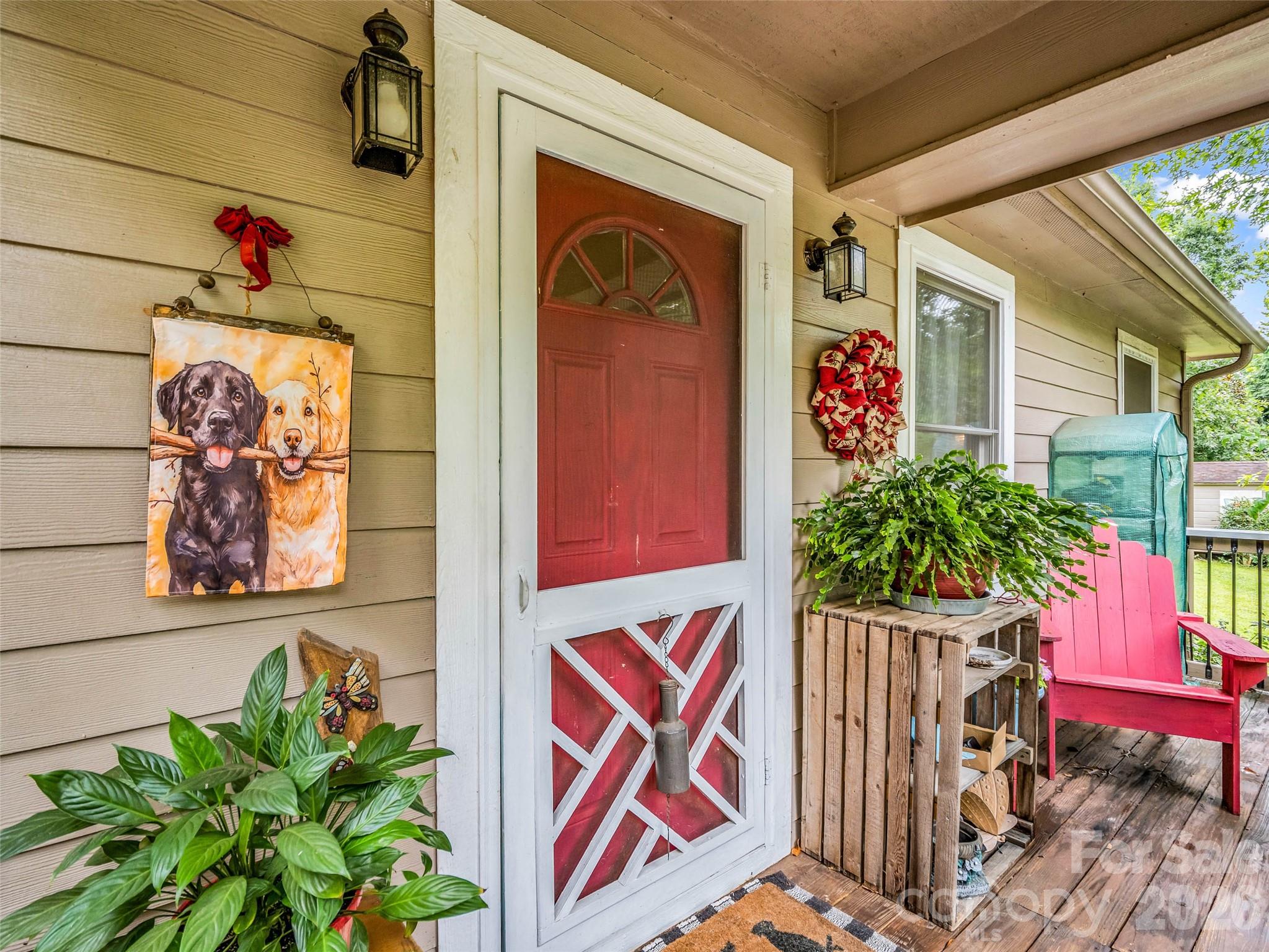 412 Whitestone Circle — Union Mills