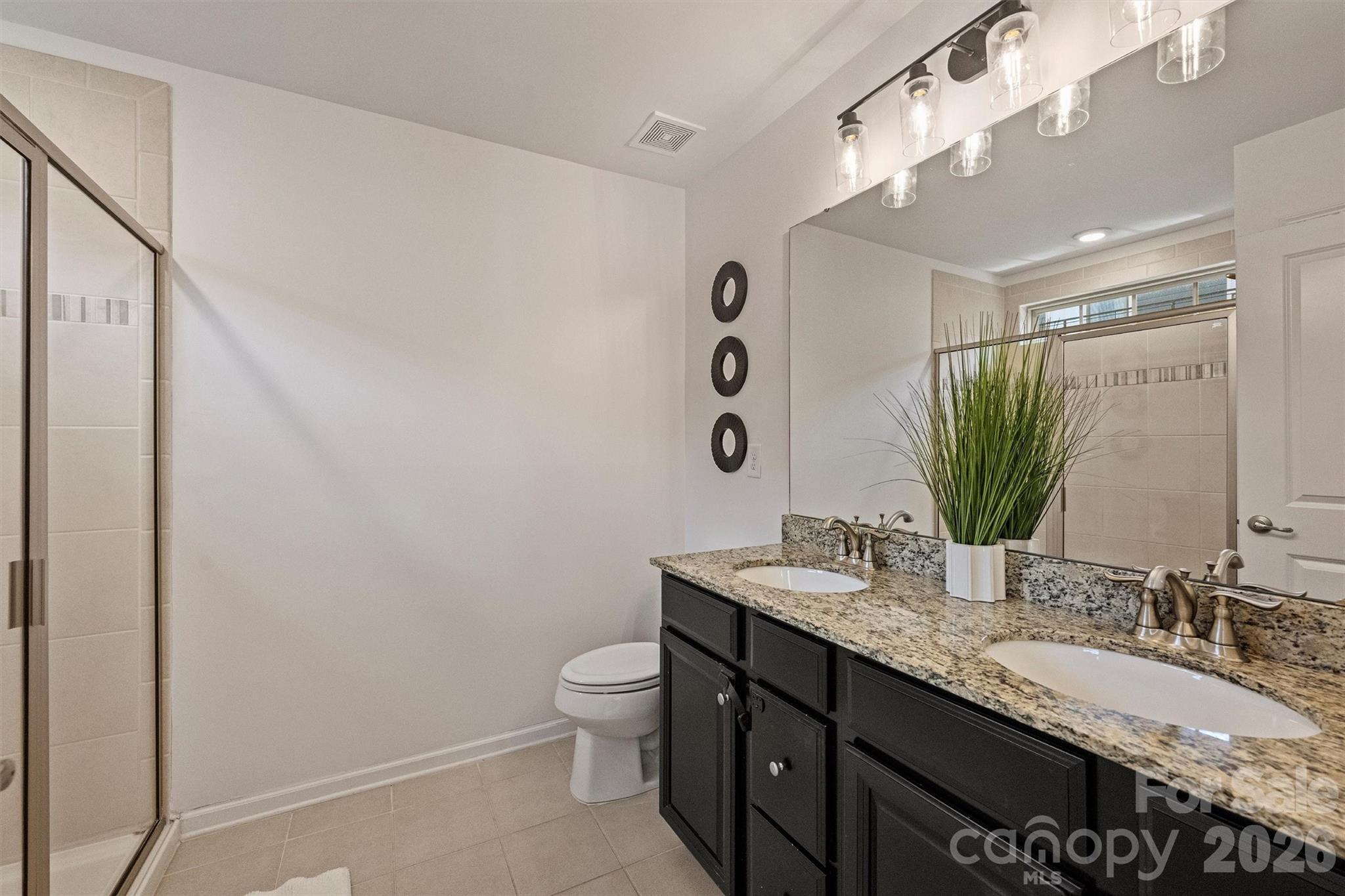 1317 Queen Lyon Court — Charlotte