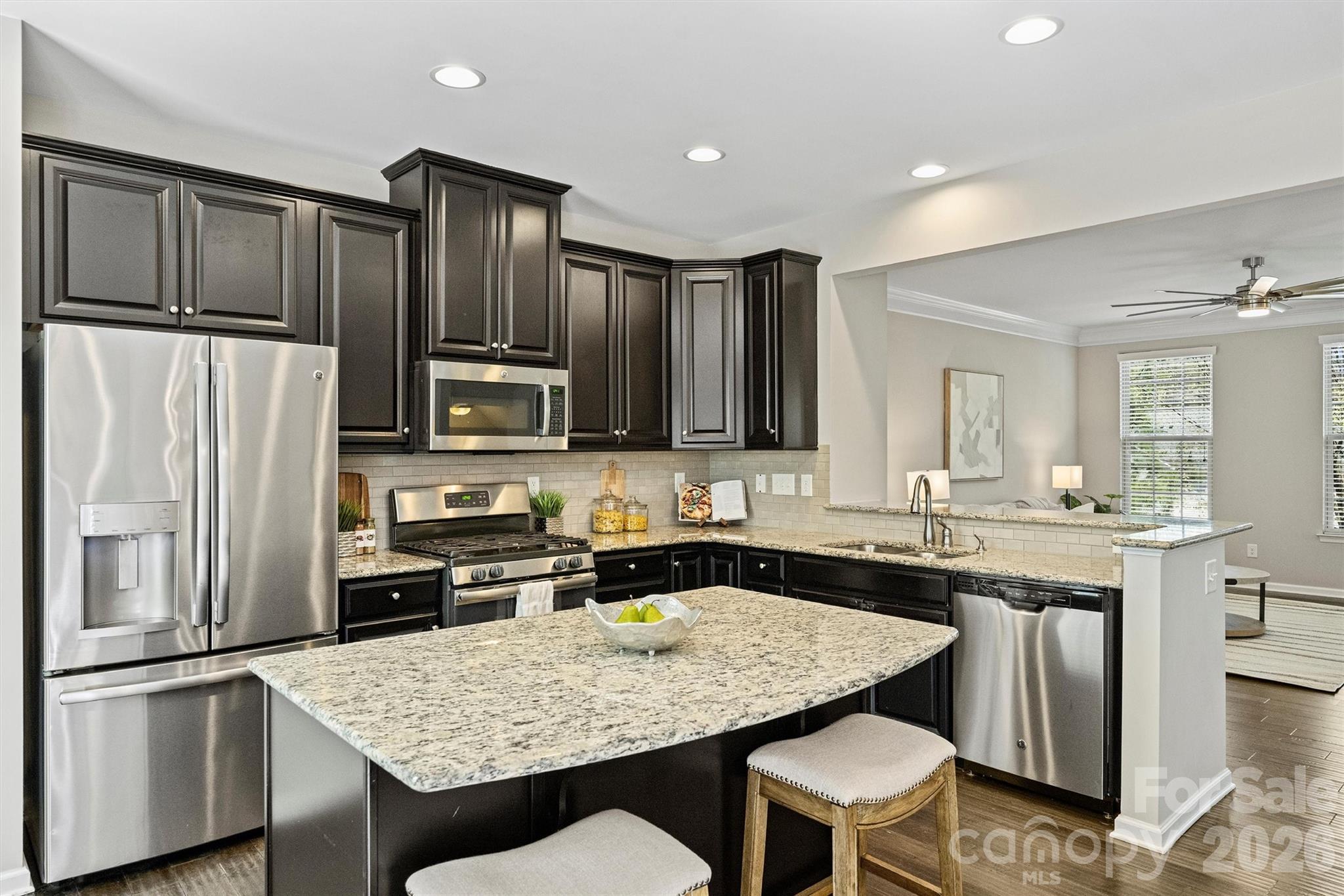 1317 Queen Lyon Court — Charlotte