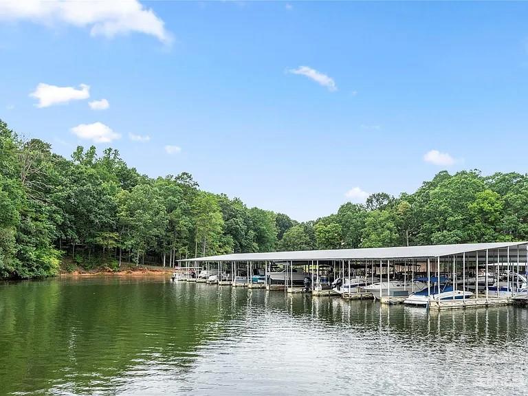 222 Riverview Terrace — Lake Wylie