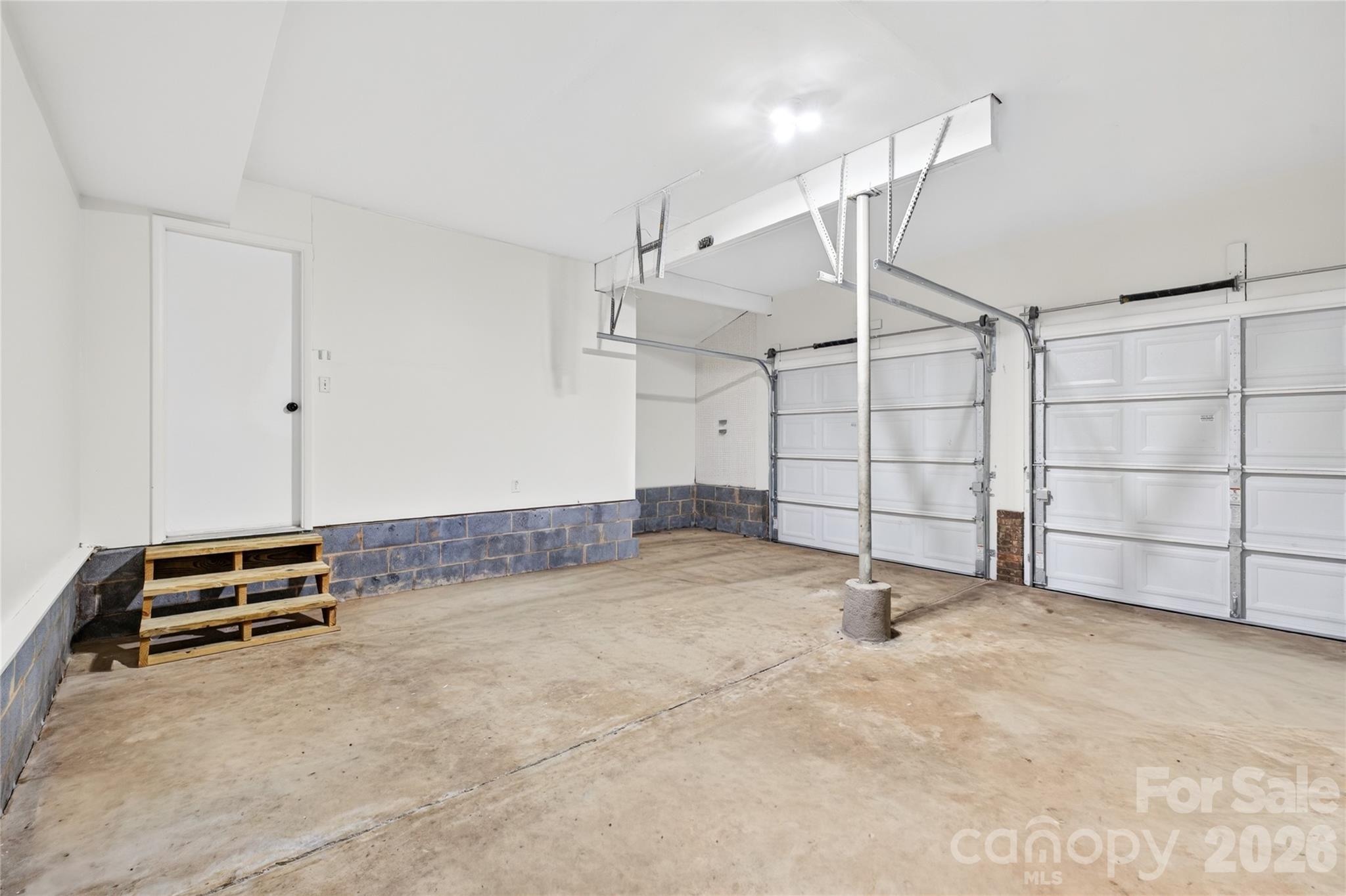 9524 Robert Burns Court — Charlotte