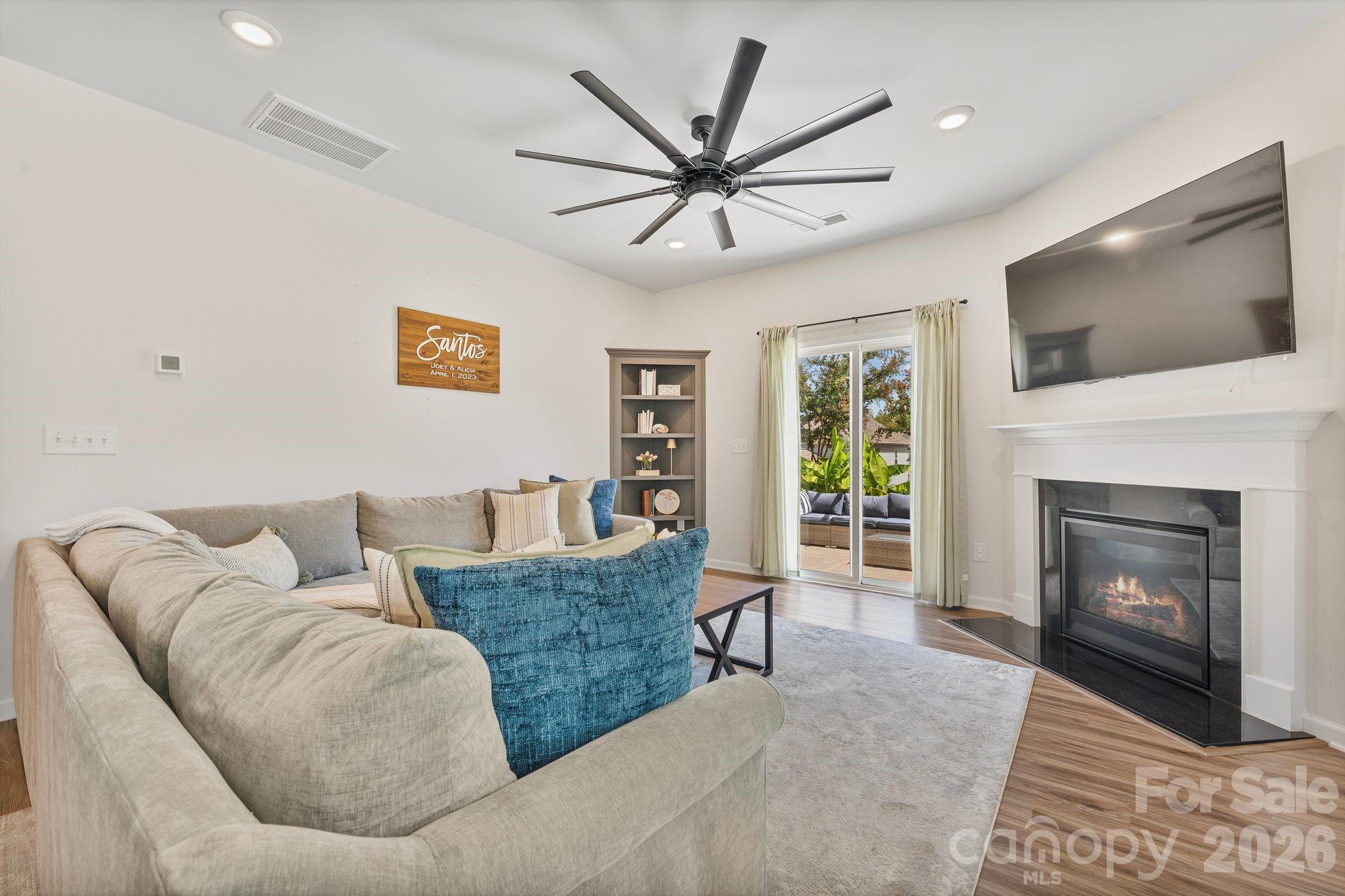 6855 Spring Peeper Lane — Lancaster