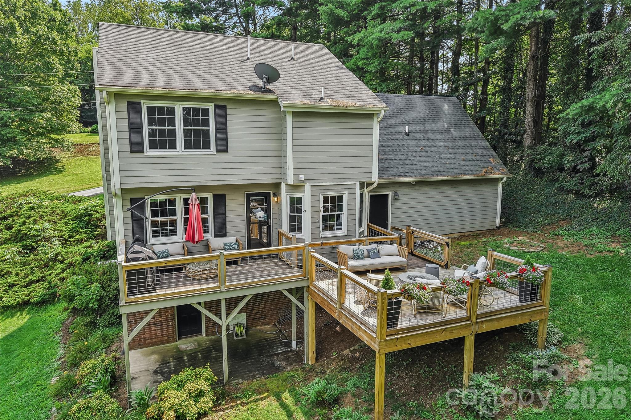 70 Acorn Lane — Clyde