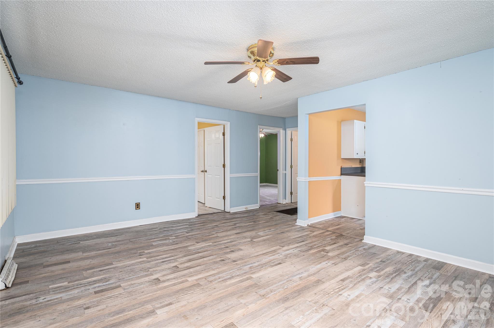 614 W Westview Street — Gastonia