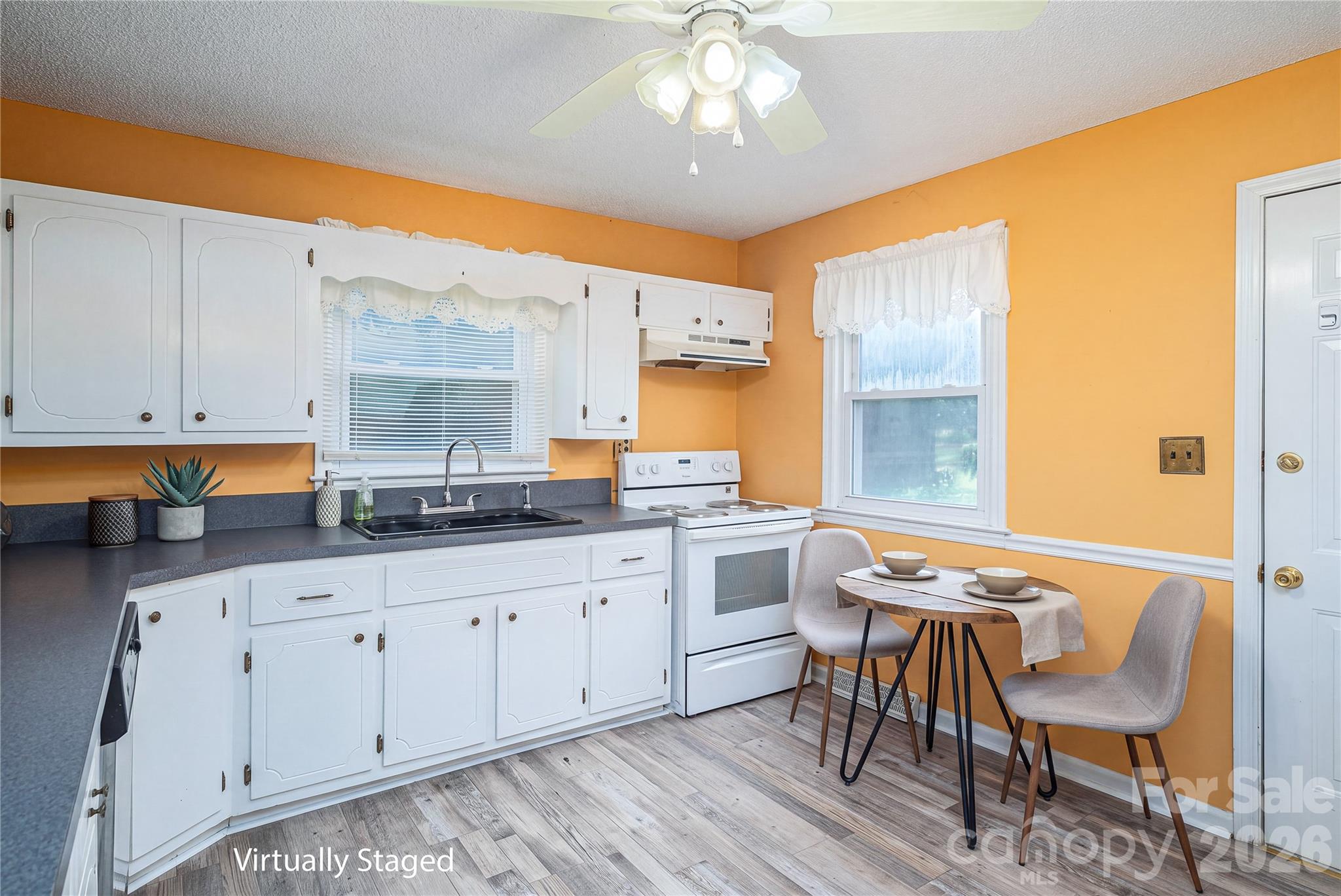 614 W Westview Street — Gastonia