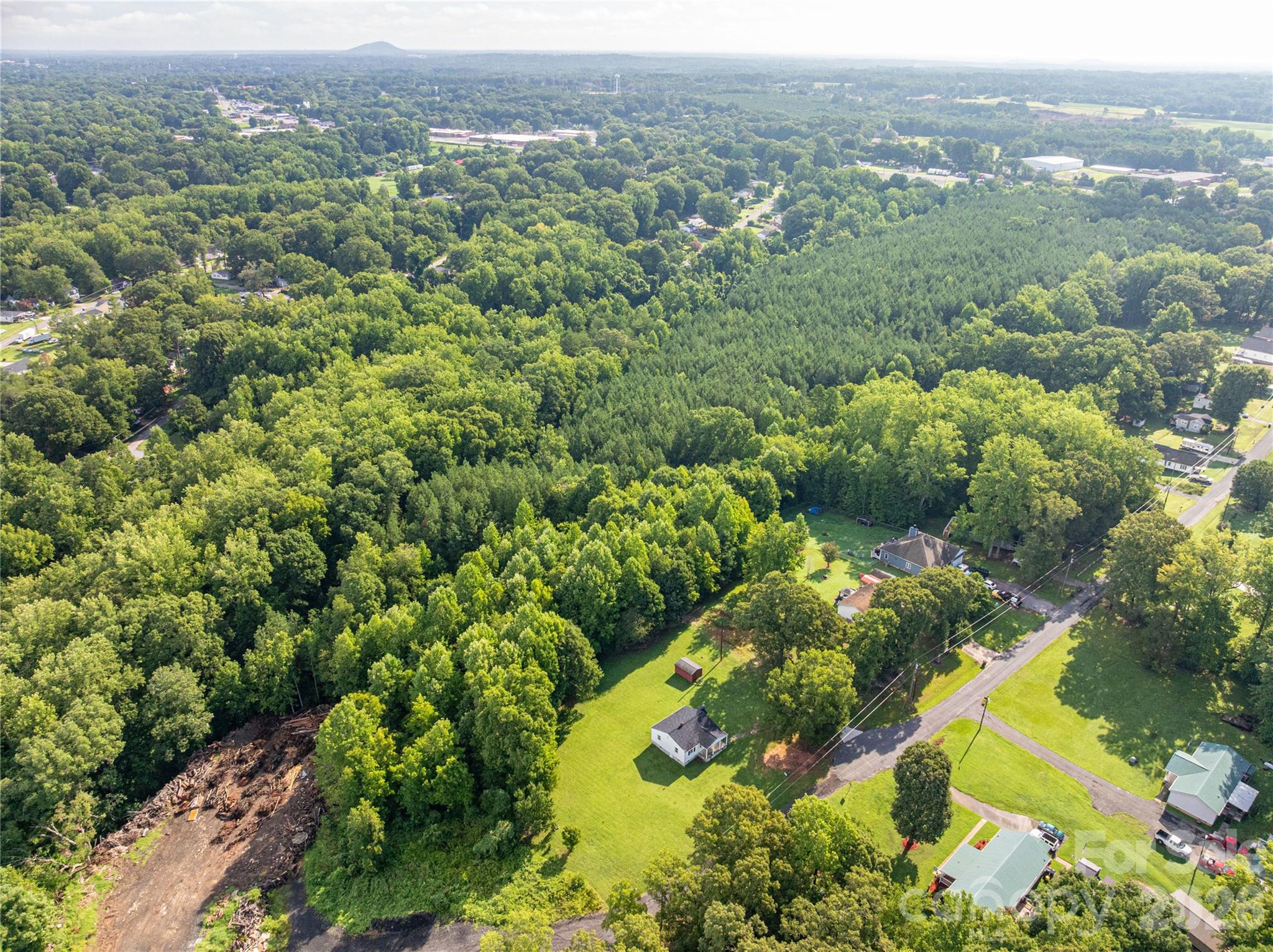 614 W Westview Street — Gastonia