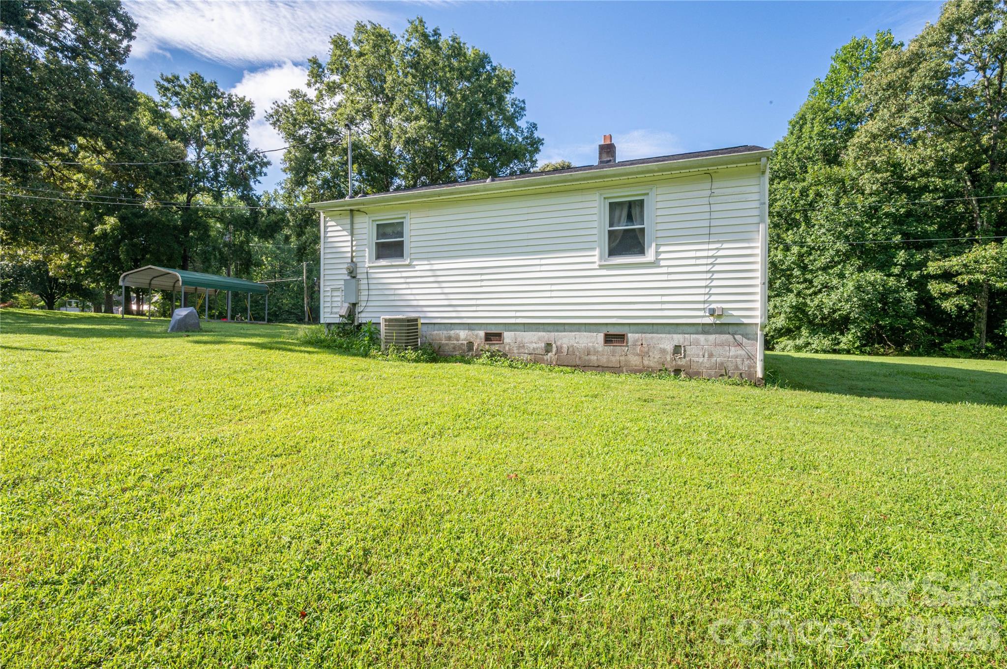 614 W Westview Street — Gastonia