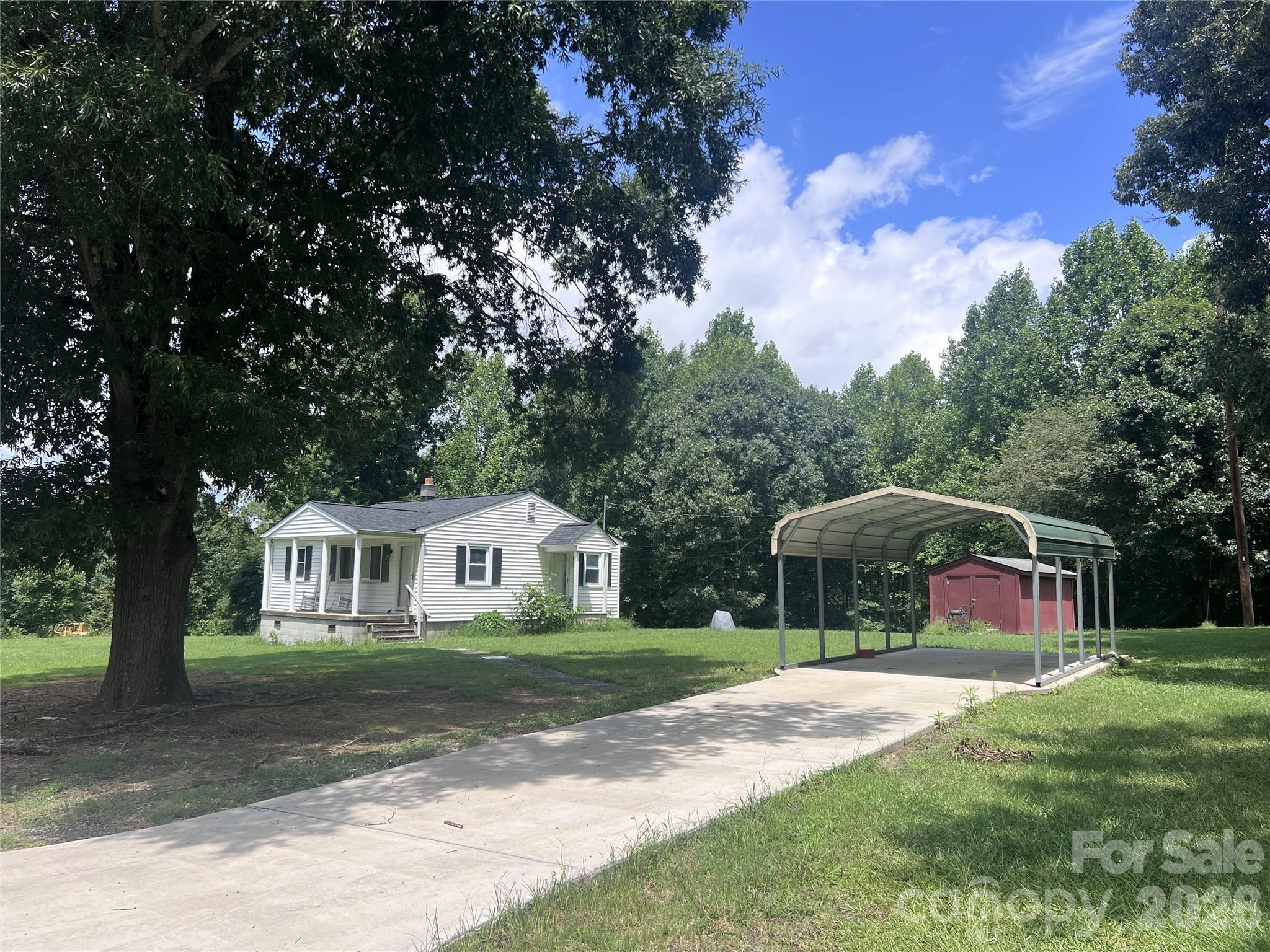 614 W Westview Street — Gastonia