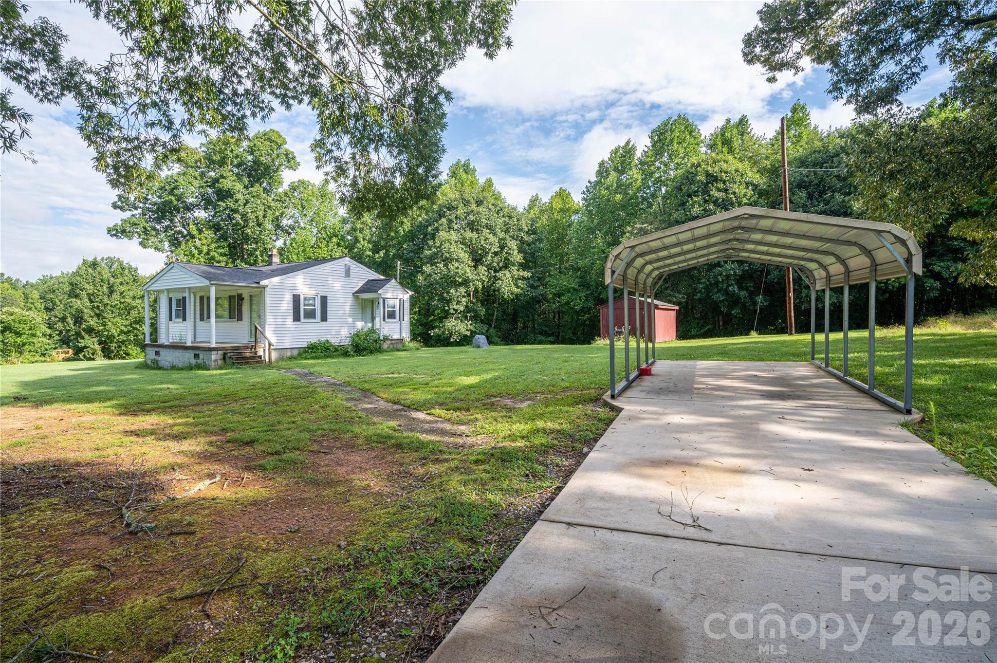 614 W Westview Street — Gastonia