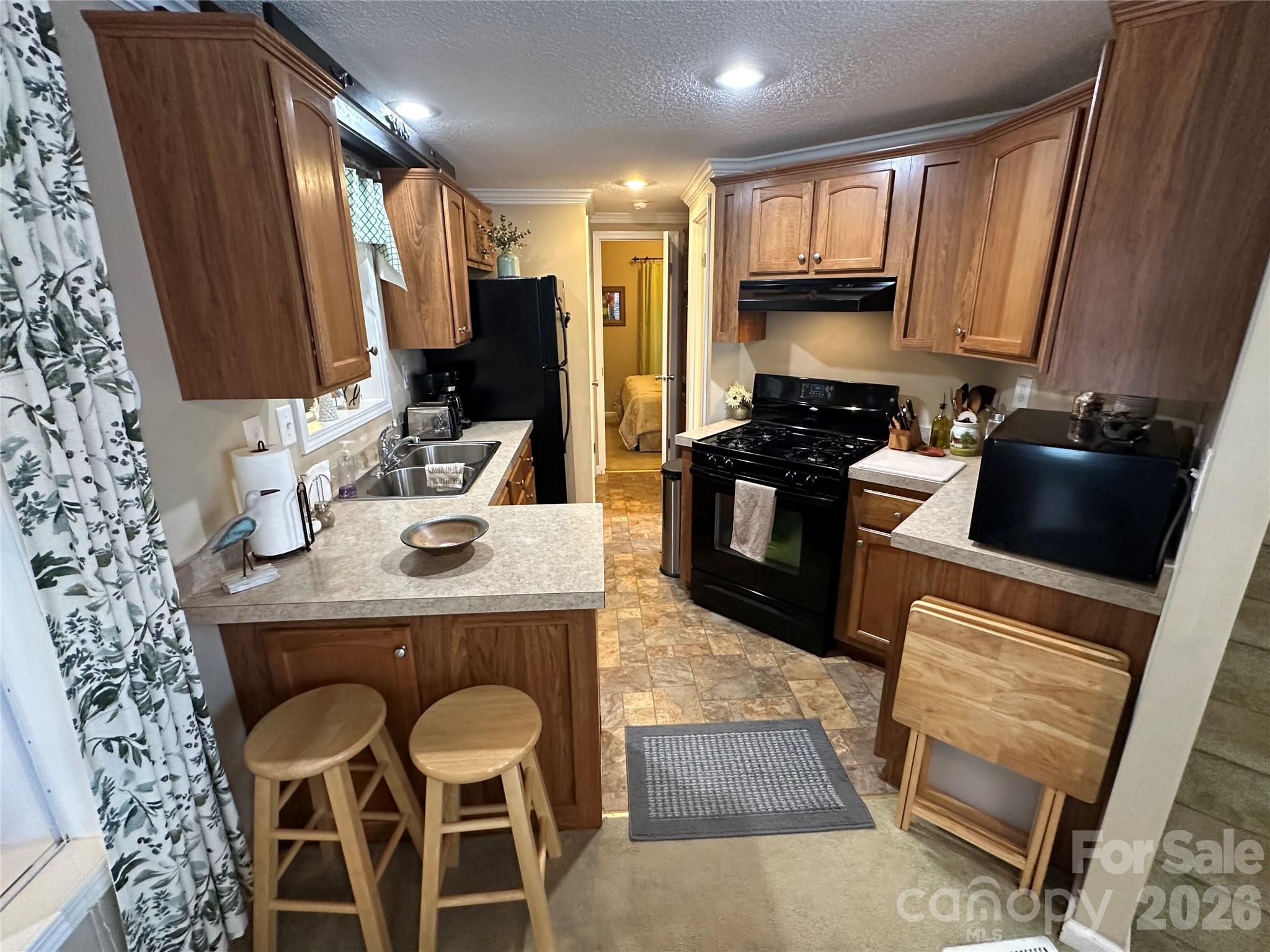 108 Hummingbird Circle — New London
