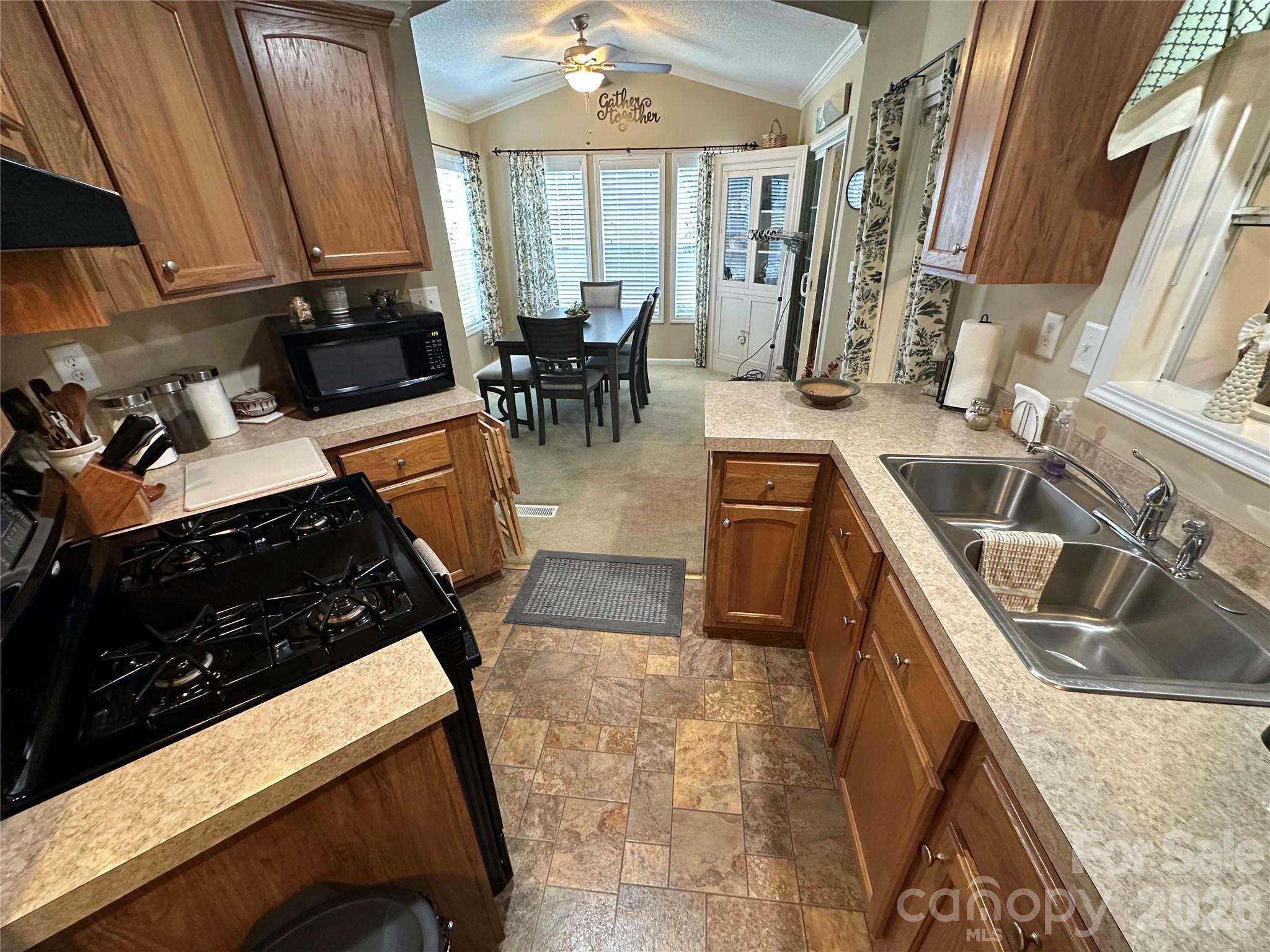 108 Hummingbird Circle — New London