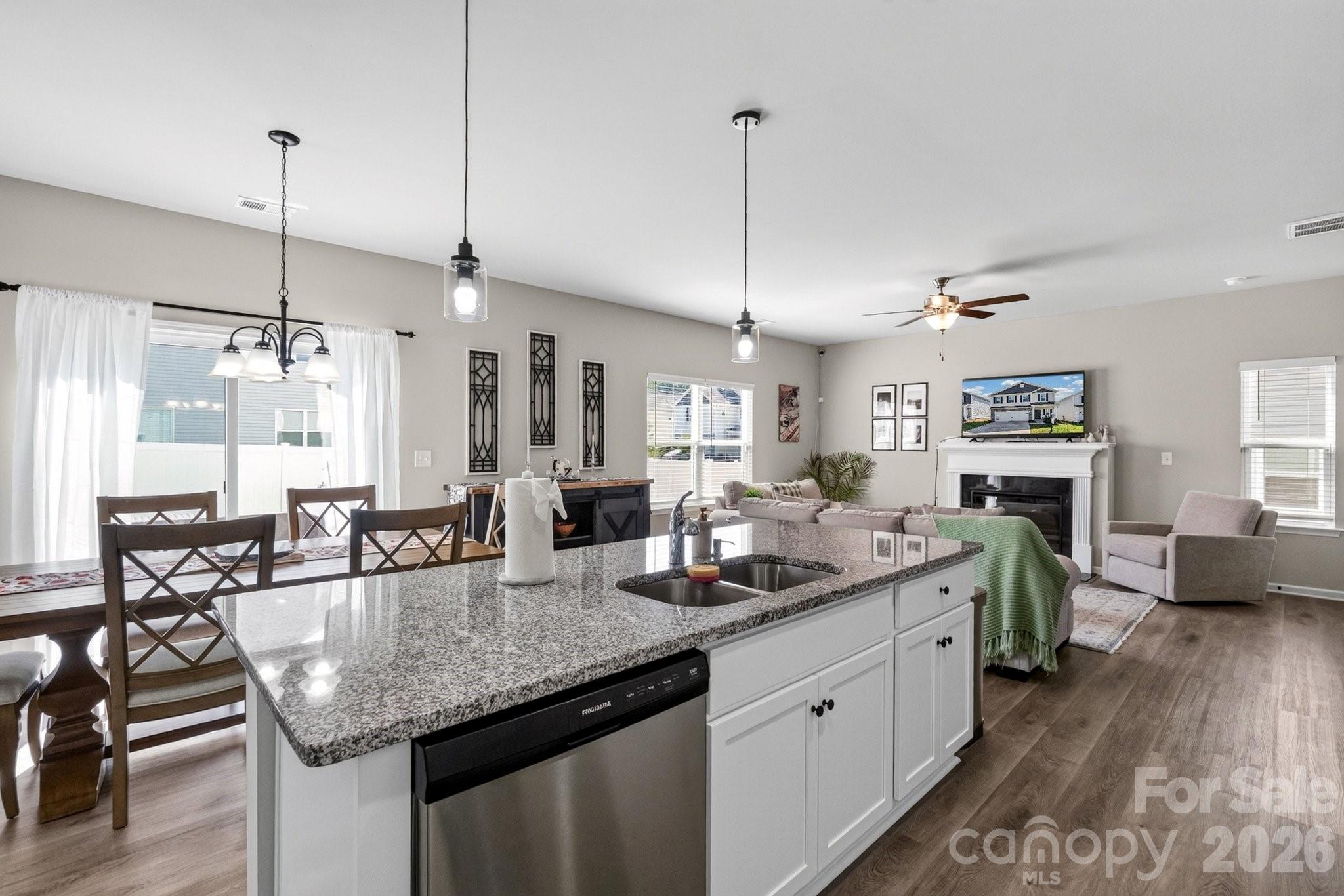 5223 Belstone Lane — Charlotte