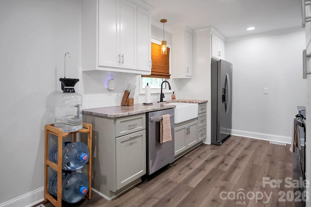 602 Holly Circle — Mount Holly